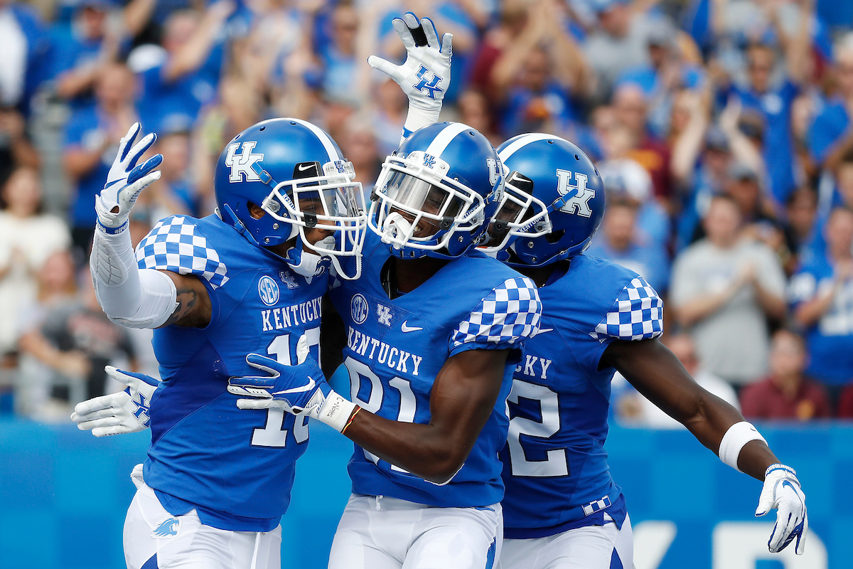 Asim A.J. Rose. Isaiah Epps.

Kentucky beats Central Michigan 35-20.


Photo by Chet White | UK Athletics