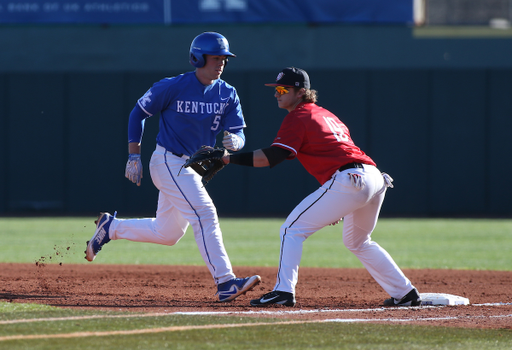 TJ Collett

The University of Kentucky baseball team defeats Western Kentucky University 4-3 on Tuesday, February 27th, 2018 at Cliff Hagan Stadium in Lexington, Ky.


Photo By Barry Westerman | UK Athletics