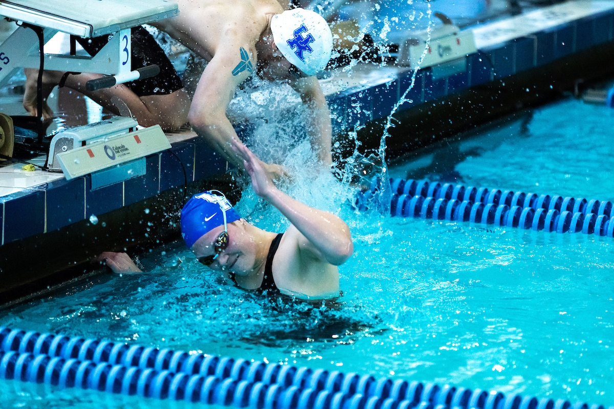 Kentucky Women's team beats Louisville 200.5-99.5
Kentucky Men's team falls to Louisville 111-188.

Photo by Grant Lee | UK Athletics