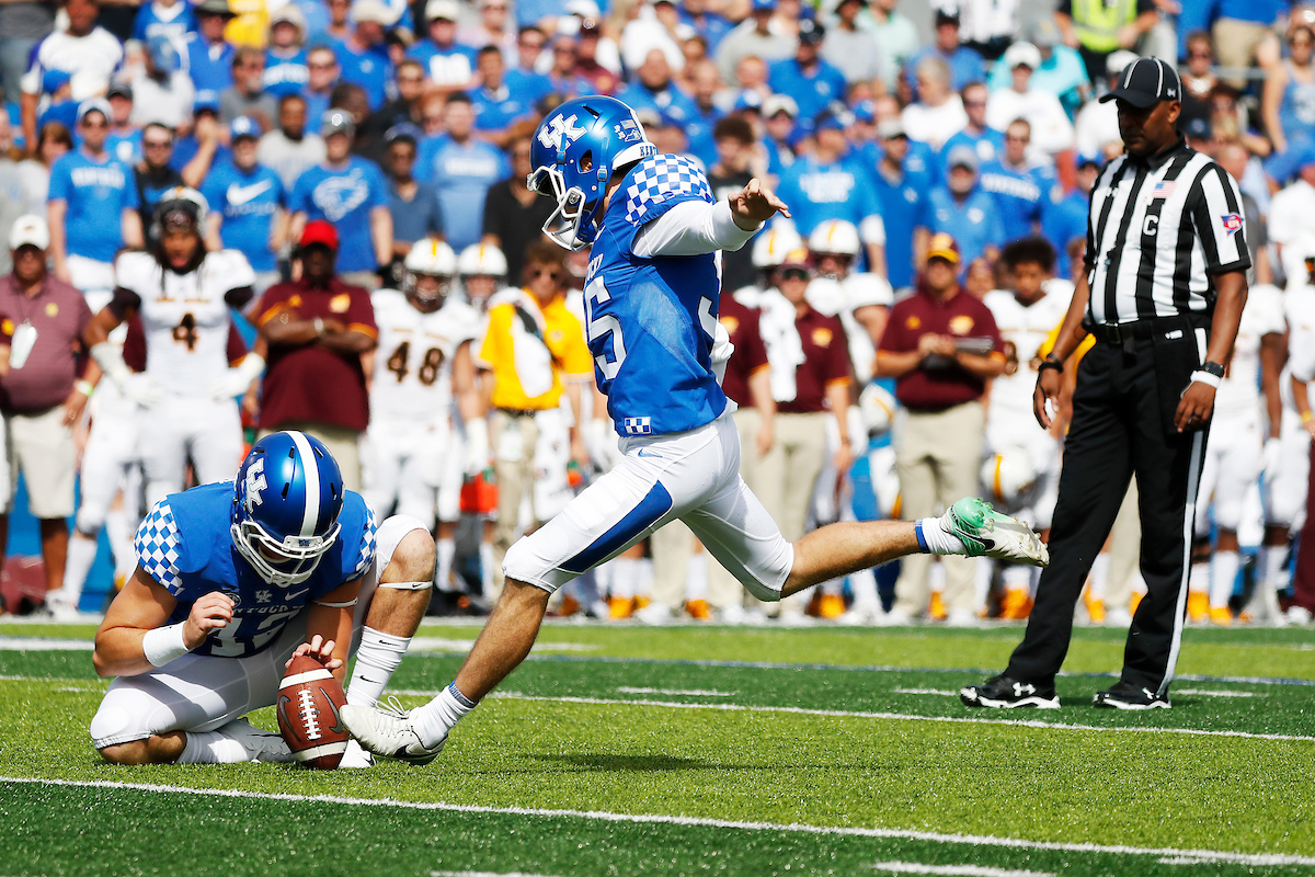 Grant McKinniss.

Kentucky beats Central Michigan 35-20.


Photo by Chet White | UK Athletics