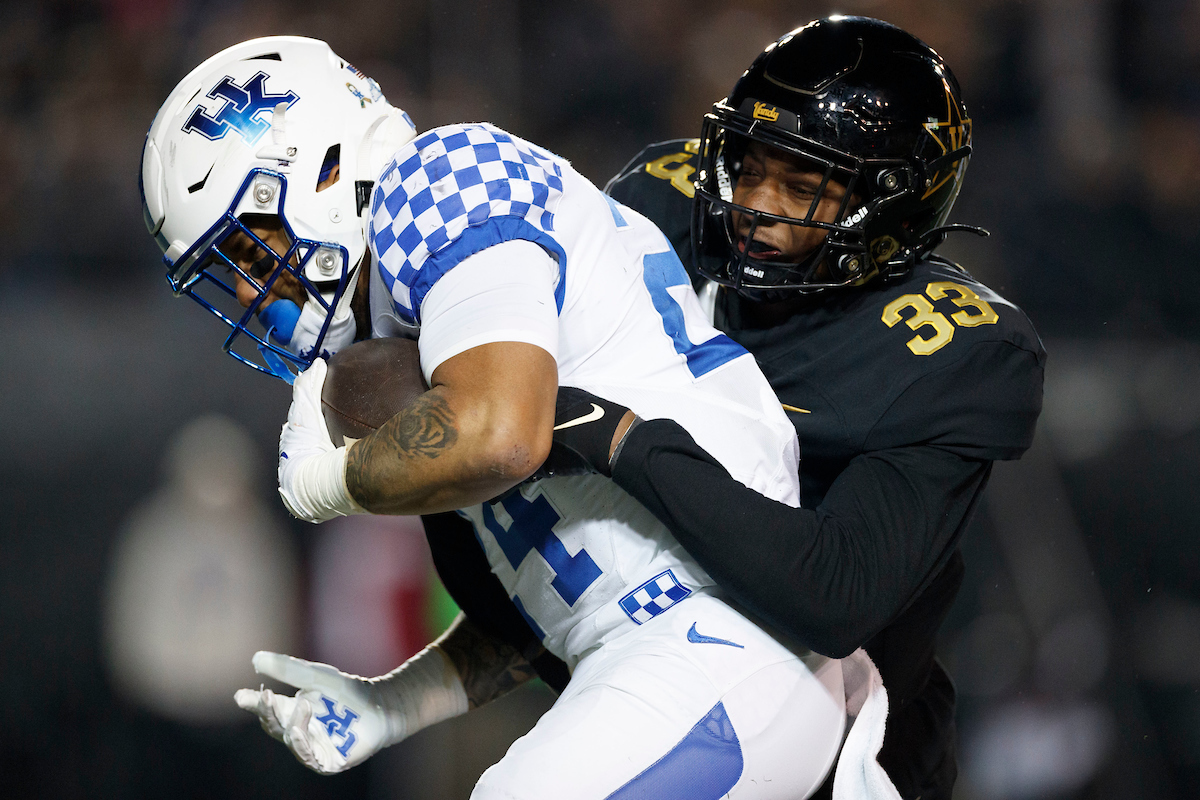 Chris Rodriguez Jr.

Kentucky beats Vandy, 34-17.

Photo by Elliott Hess | UK Athletics