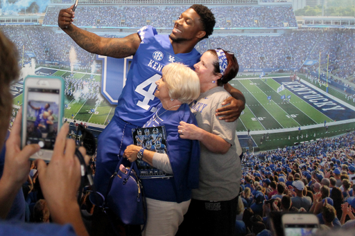 Josh Allen. Fans.

Women's clinic hosted by Kentucky Football on July 28th, 2018 at Kroger Field in Lexington, Ky.

Photo by Quinlan Ulysses Foster I UK Athletics