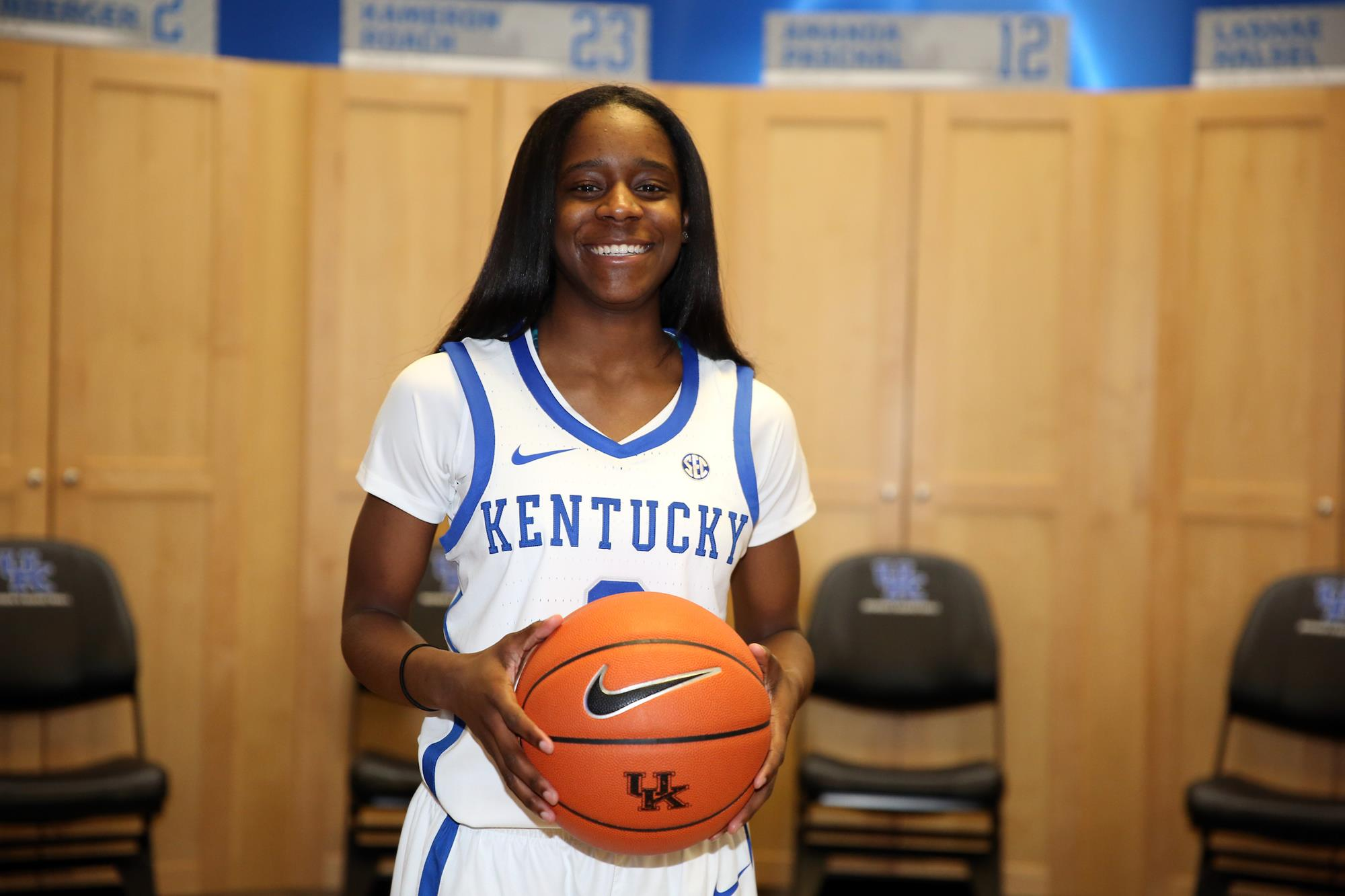 Top Guard in Class of 2017 Chasity Patterson to Transfer to UK
