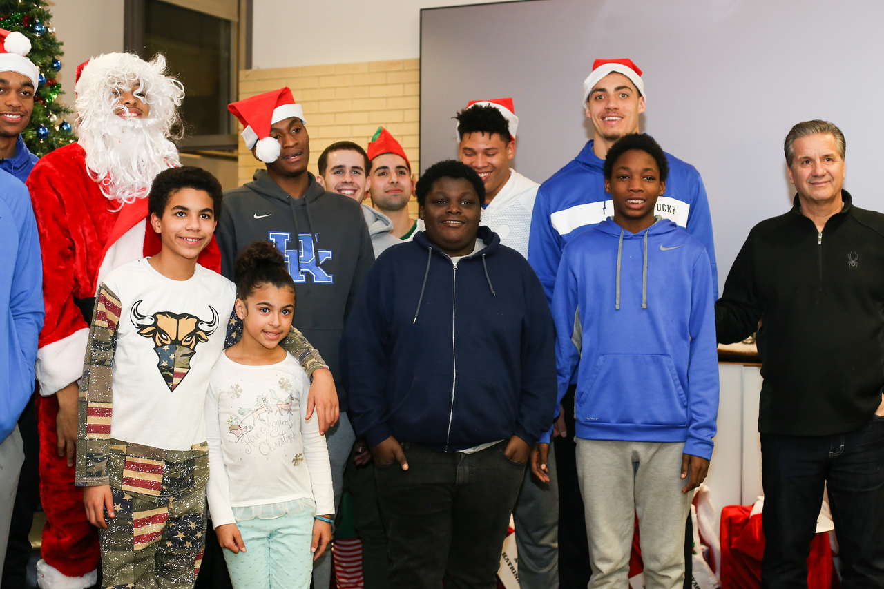 John Calipari. Red Travis. Zan Payne. Brad Calipari. Immanuel Quckley.

A Kentucky Christmas.

Photo by Maddie Baker | UK Athletics