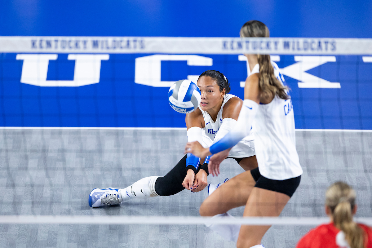 Kentucky Volleyball Visits Louisville on Thursday