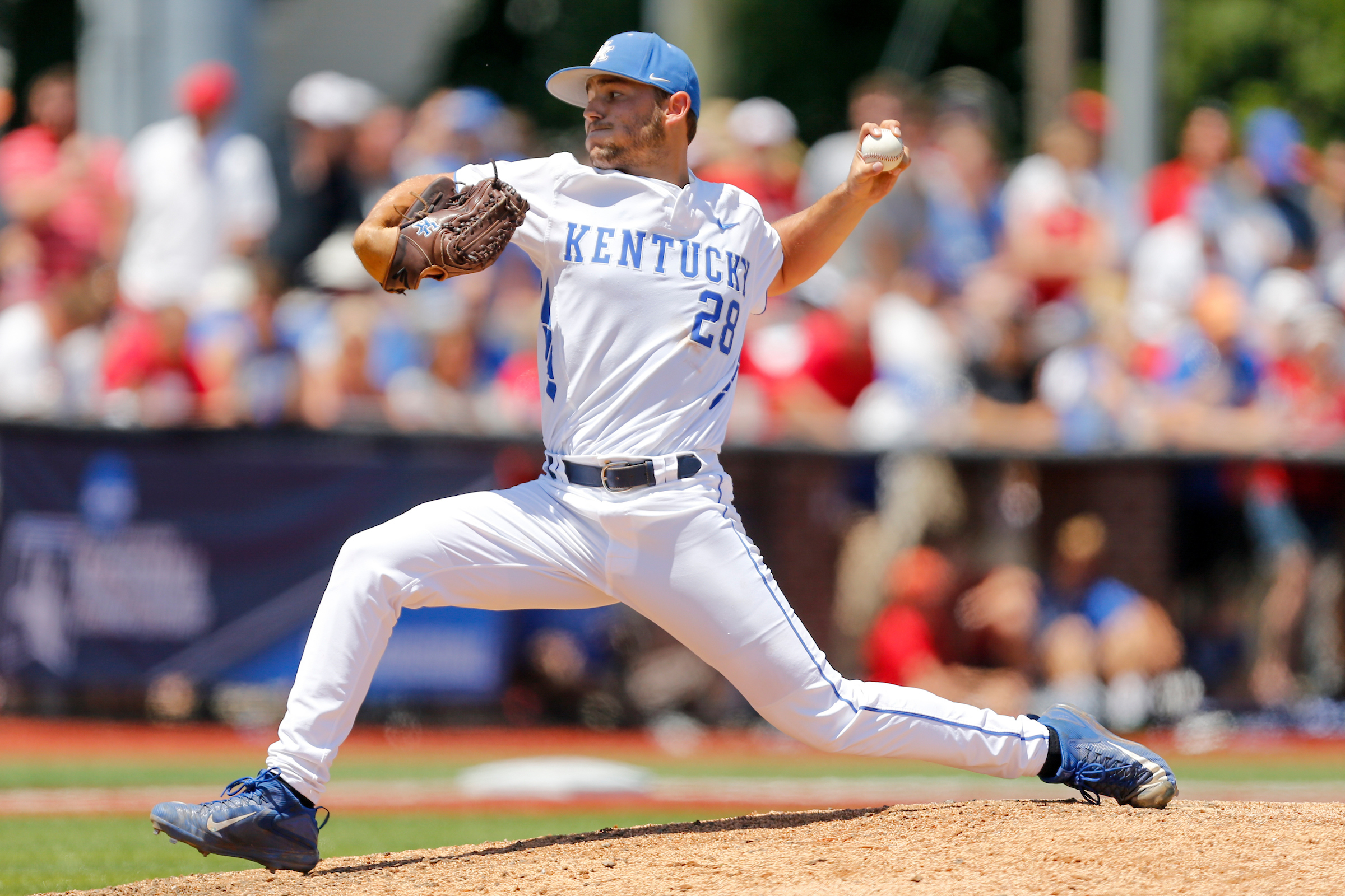 Kentucky’s Mahan, Salow Named NCBWA All-Americans