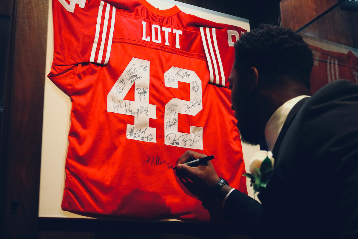 Senior LB, Josh Allen is the winner of the 2018 Lott IMPACT Trophy, which is presented to the college football defensive IMPACT player of the year.

Photos by Noah J. Richter | UK Athletics