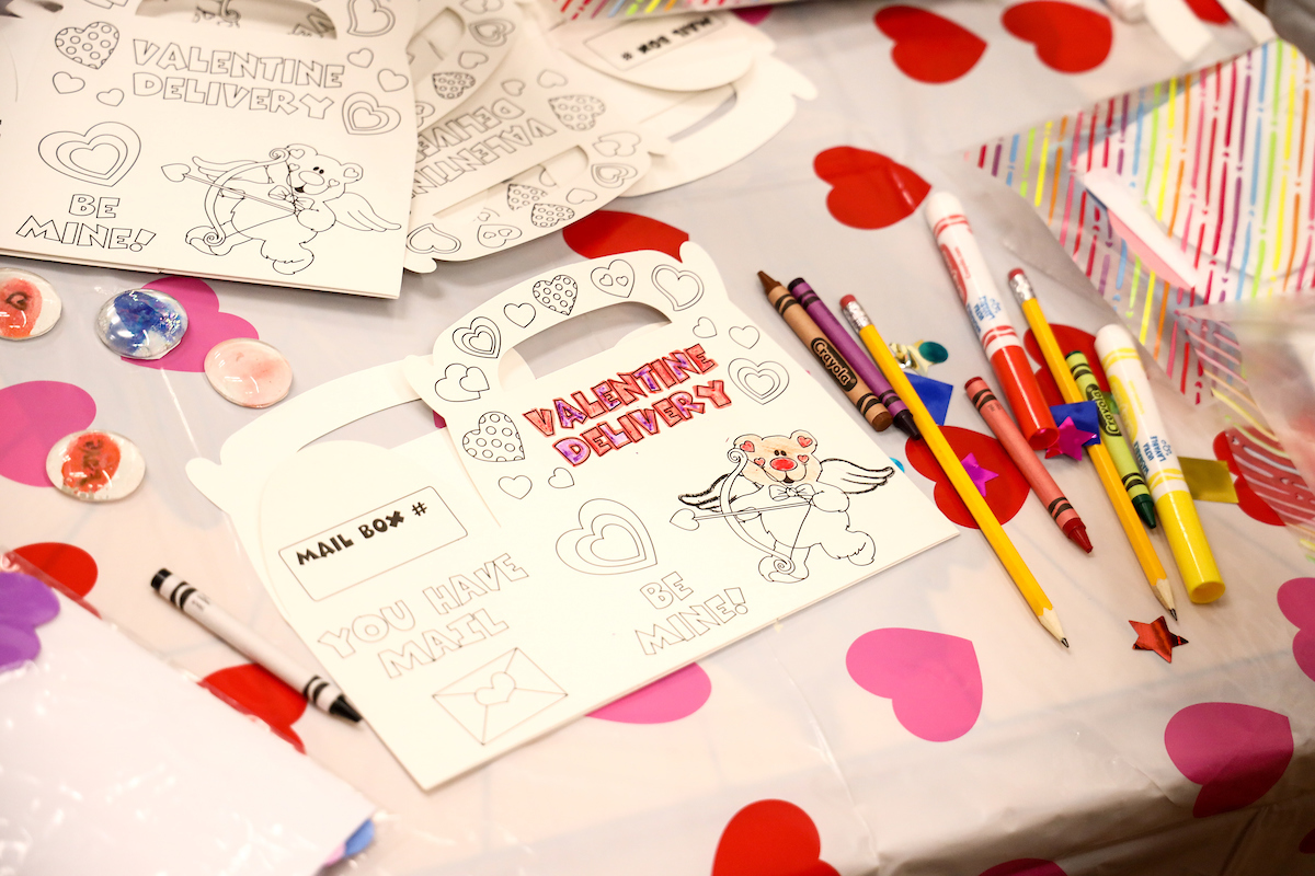 Valentine’s Day. 

Kentucky WBB visits children at the Kentucky Children’s Hospital.

Photo by Eddie Justice | UK Athletics