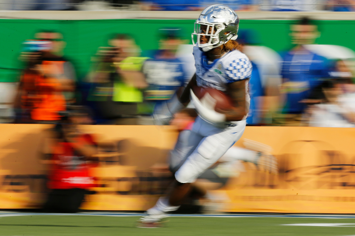 Lynn Bowden

The UK Football team beat Penn State 27-24 in the Citrus Bowl.

Photo by Michael Reaves | UK Athletics