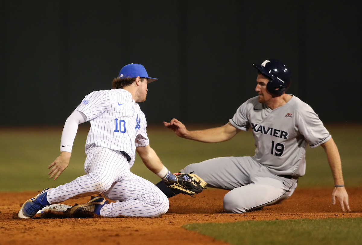 No. 6 Kentucky Travels to Queen City for Midweek Game