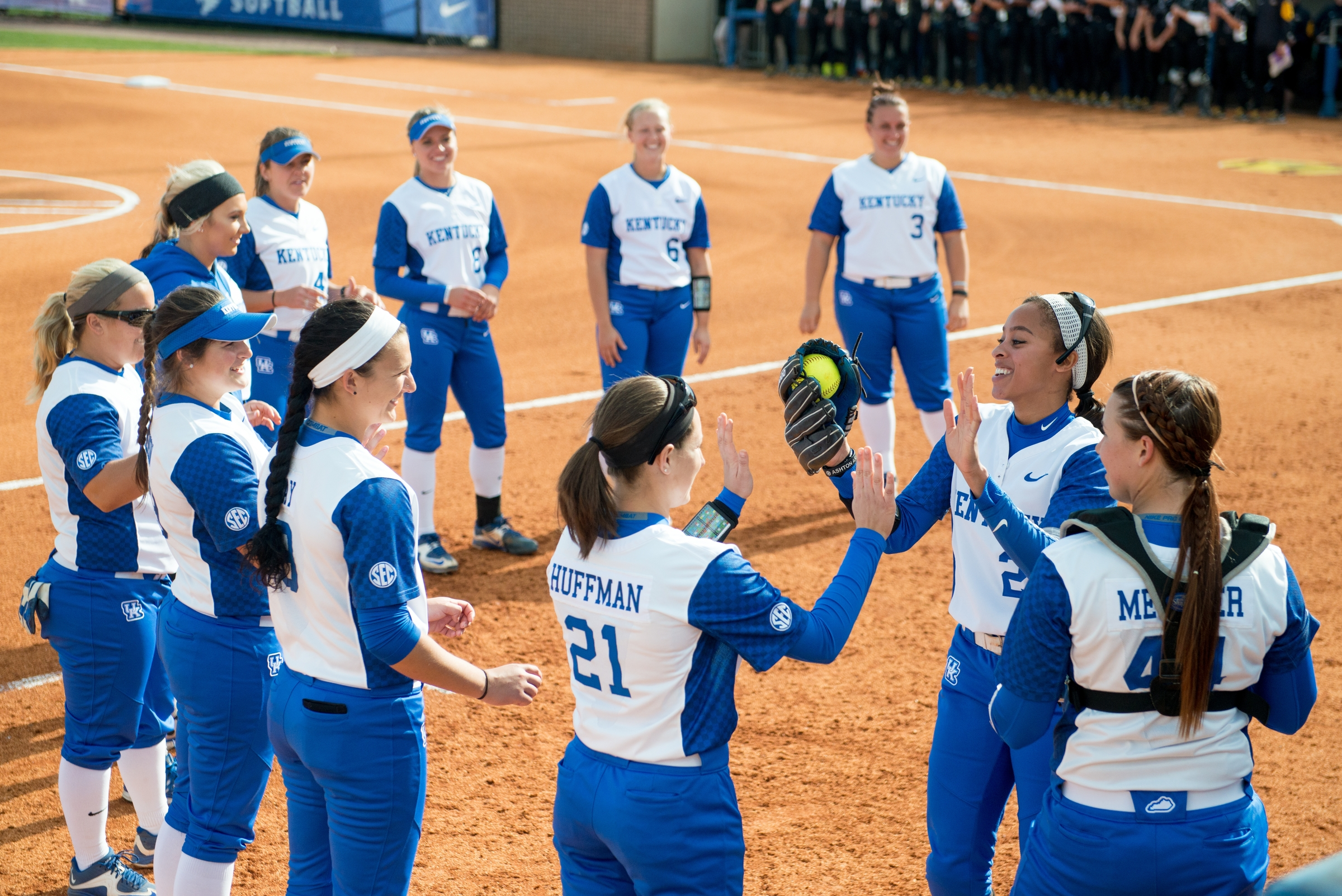 No. 12 Kentucky Splits at Ohio Powered by Abbey Cheek’s Homer