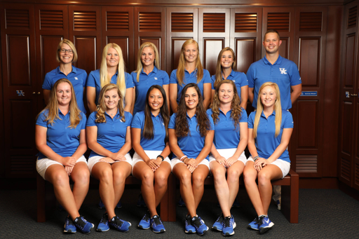 Behind-the-scenes photo from the 2017-18 Kentucky women's golf photo day.