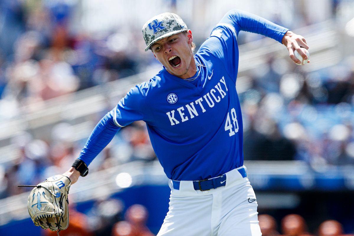 Seven Traditional Broadcasts Highlight Television Schedule