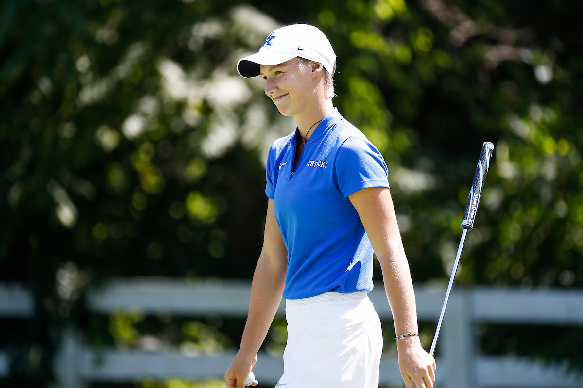 Leo Bettel.

Women's golf practice.

Photo by Chet White | UK Athletics
