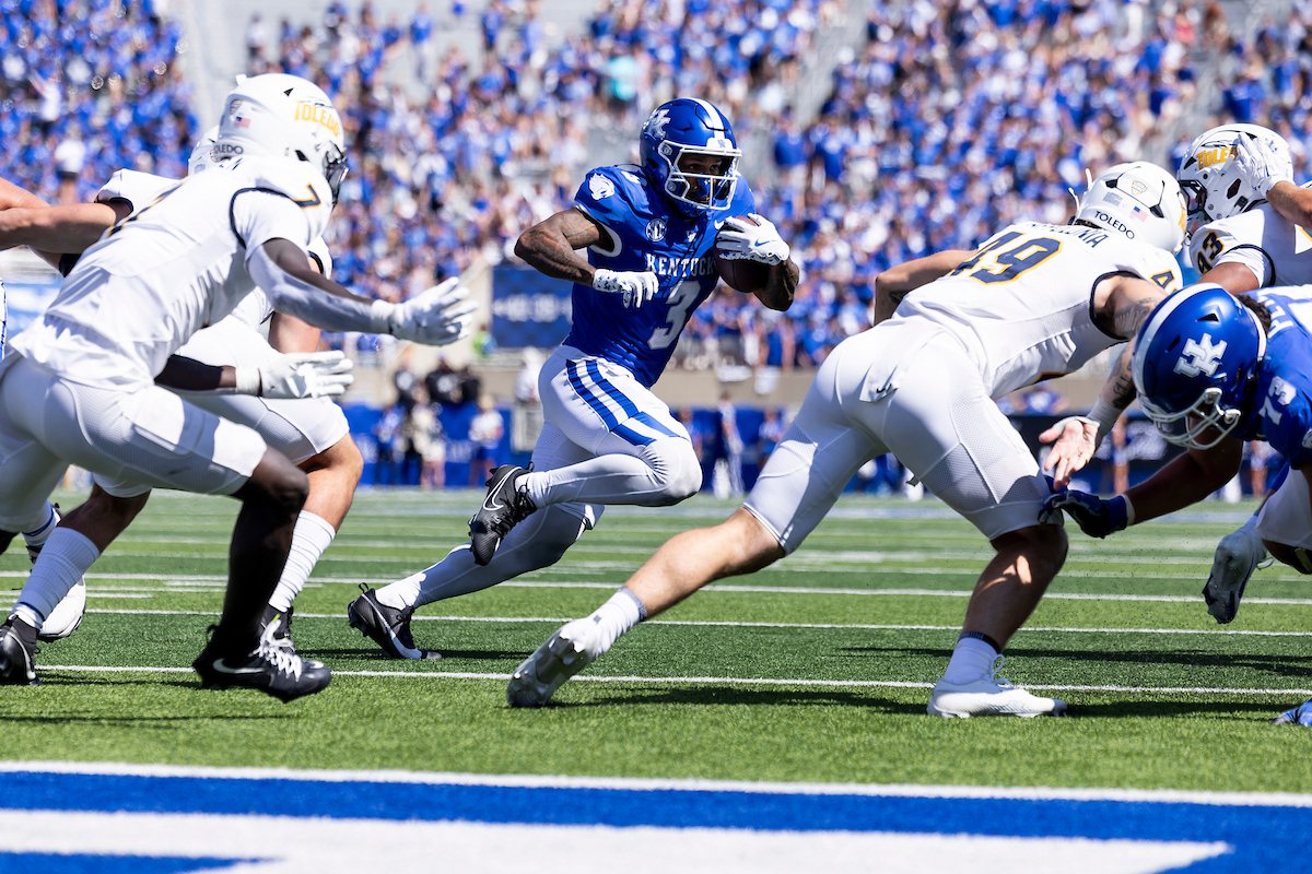 Stoops, Cats Hope to Build on Positives, Correct Mistakes