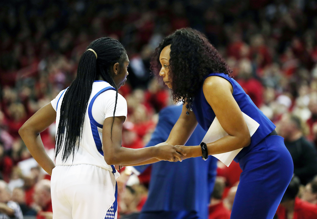 Taylor Murray, Kyra Elzy
Women's Basketball loses to Louisville on Sunday, December 9, 2018 at the Yum! Center.  

Photo by Britney Howard  | UK Athletics
