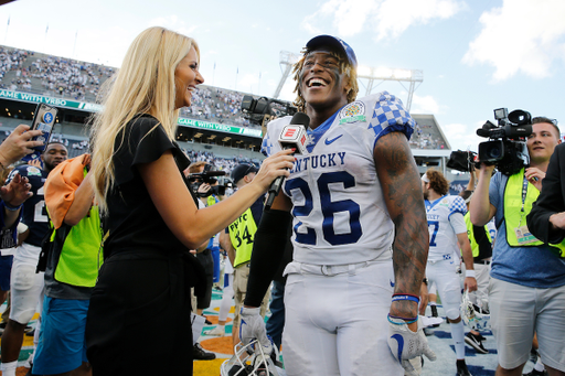 Benny Snell

The UK Football team beat Penn State 27-24 in the Citrus Bowl.

Photo by Michael Reaves | UK Athletics