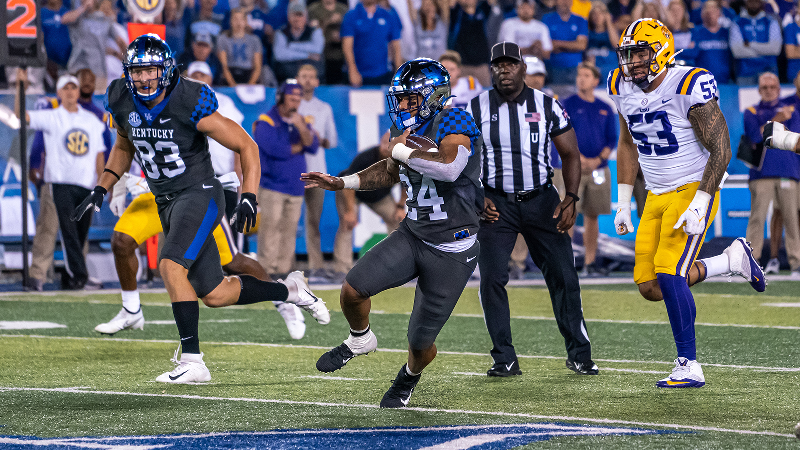 'Quiet Confidence' Helps Cats Move to 6-0