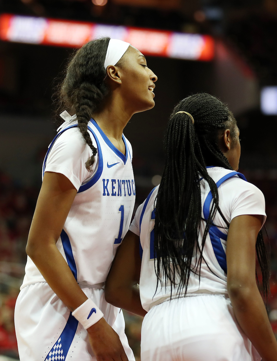 Tatyana Wyatt

Women's Basketball loses to Louisville on Sunday, December 9, 2018 at the Yum! Center.  

Photo by Britney Howard  | UK Athletics