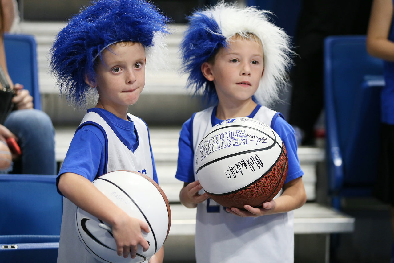 Former Kentucky men's basketball players across a number of decades came back to Rupp Arena for the 2017 UK Alumni Charity Series. 