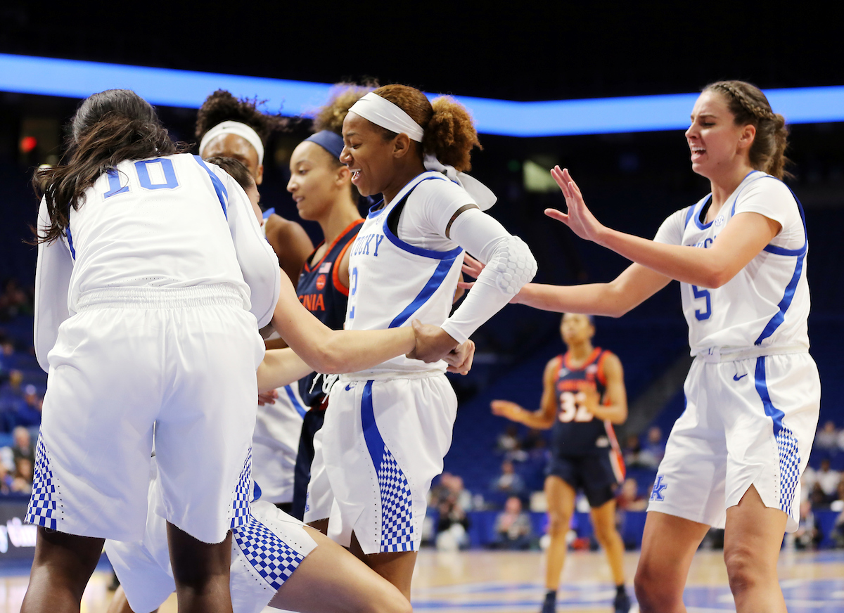 Jaida Roper


Women's Basketball beats Virginia 63-51 at Rupp Arena on Thursday, November 15, 2018.

Photo by Britney Howard  | UK Athletics