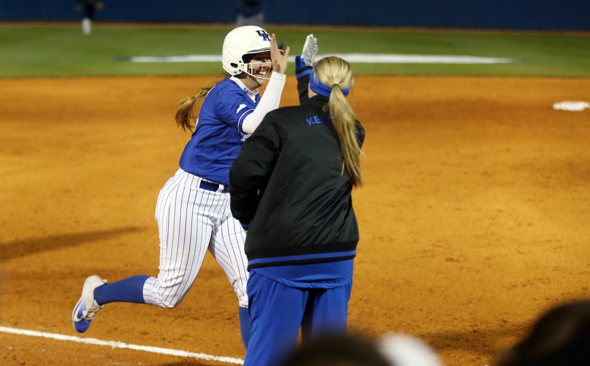 Metzger Homers Twice in Series-Evening Loss to No. 16 UGA