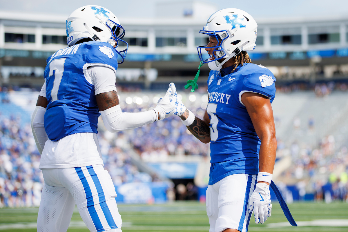 Listen to UK Sports Network Radio Coverage of Kentucky Football at Ole Miss