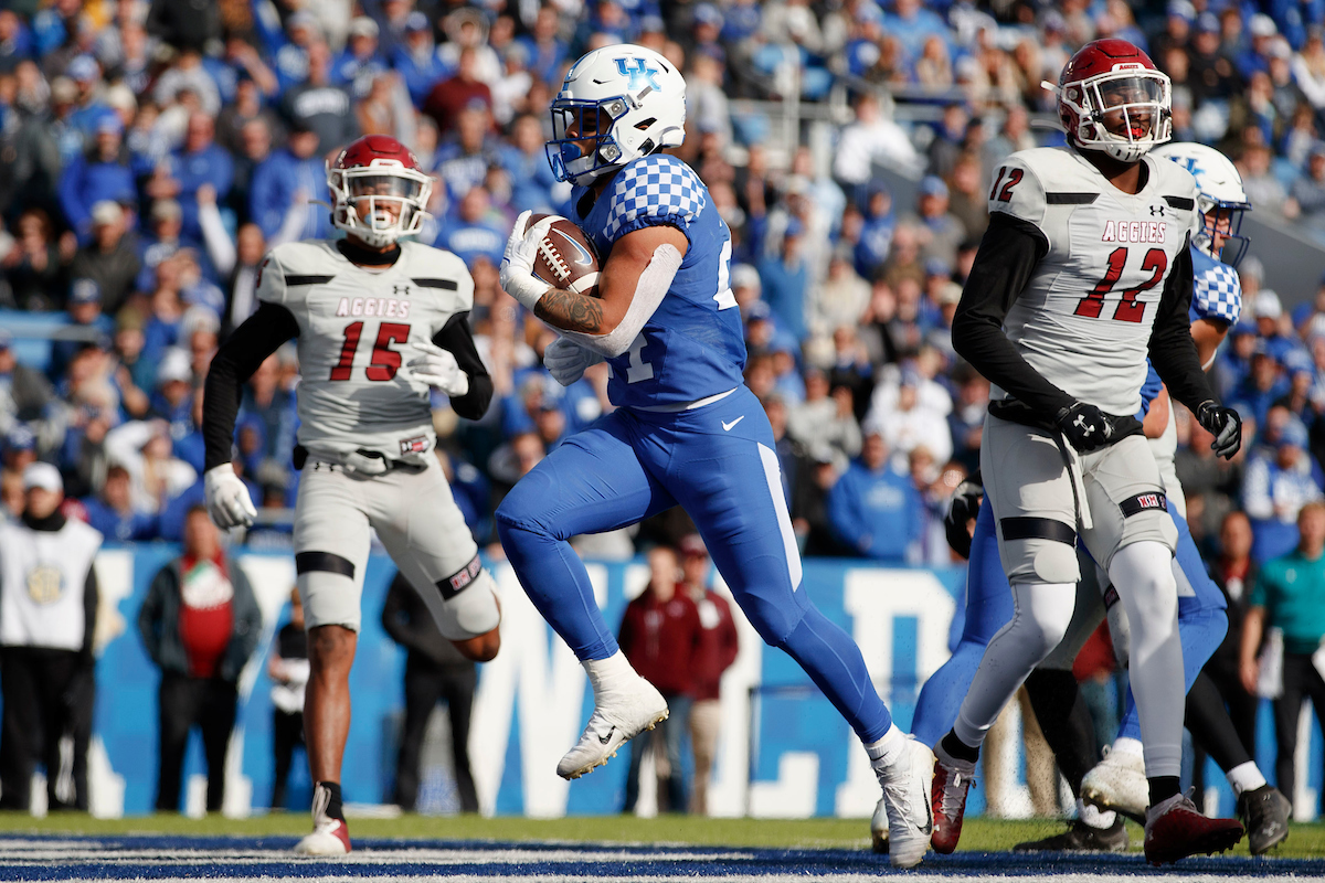 Chris Rodriguez Jr.Kentucky beat New Mexico State 56-16.Photo by Elliott Hess | UK Athletics