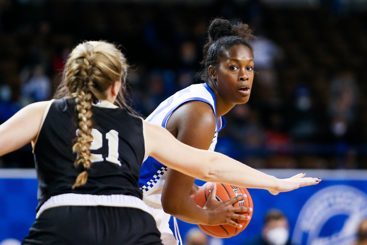 Olivia Owens.

Kentucky beats Wofford 98-37.

Photo by Hannah Phillips | UK Athletics