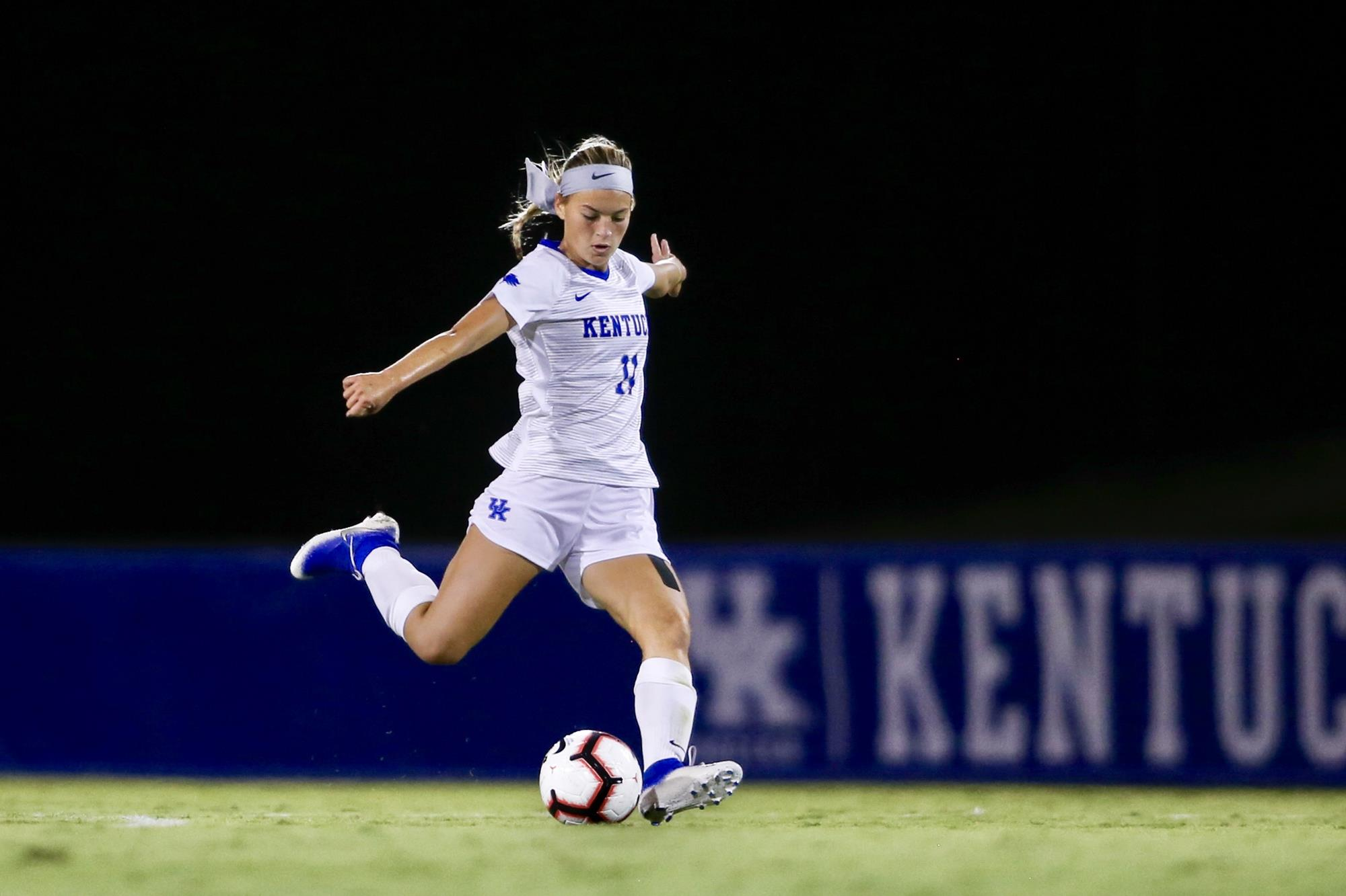 Kentucky Women’s Soccer Hosts Miami (OH) on Sunday Afternoon