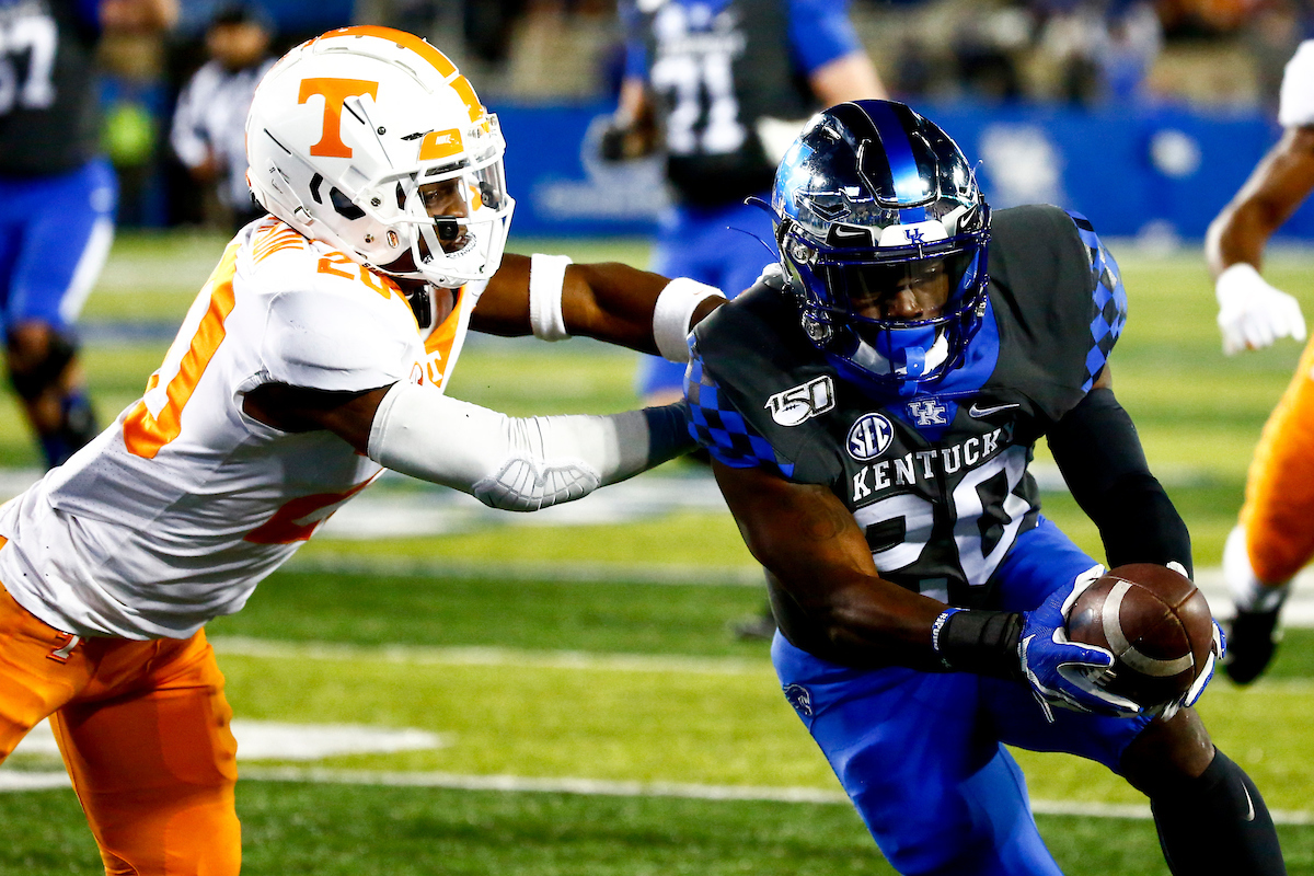 Kavosiey Smoke. 

Kentucky falls to Tennessee 17-13. 

Photo by Eddie Justice | UK Athletics