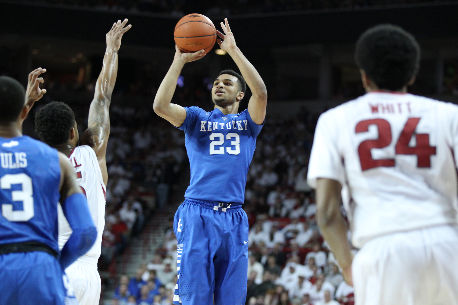 Kentucky-Arkansas Photo Gallery