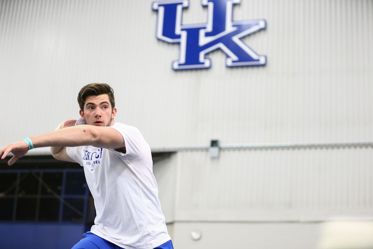 Joshua Sobota. 

Jim Green Invitational.


Photo by Isaac Janssen | UK Athletics