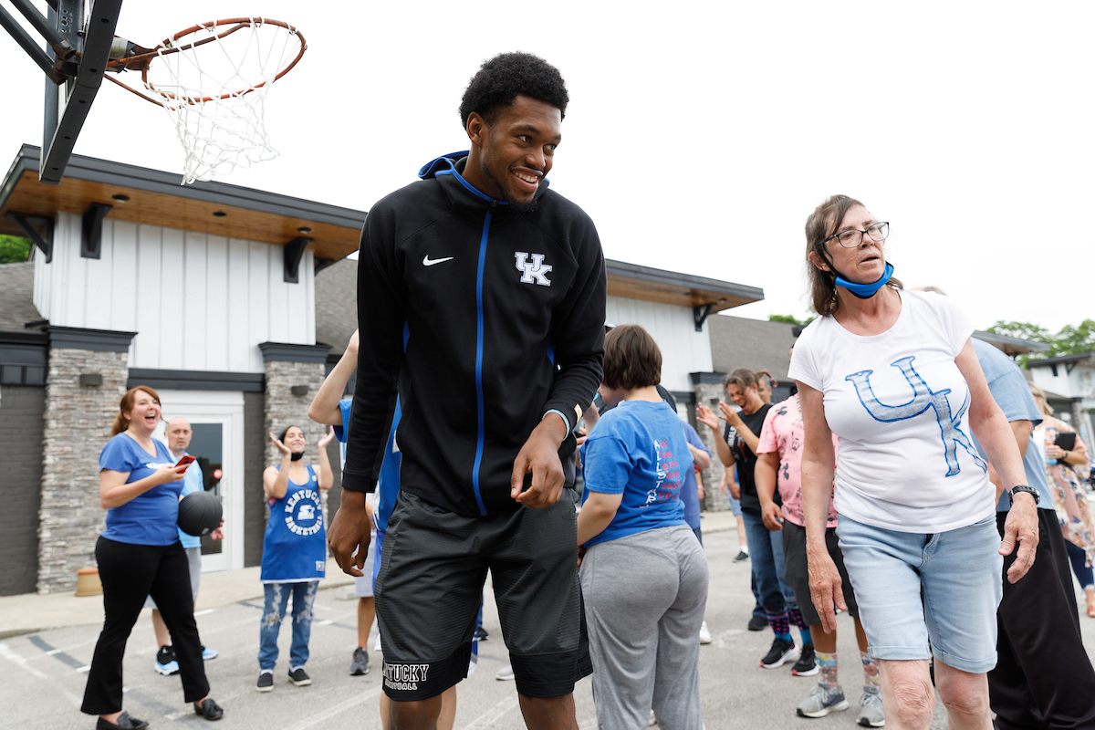 Keion Brooks Jr.

Some of the Kentucky men's basketball team visited the Pillar Community Engagement Center on Tuesday in Crestwood, Kentucky.

Photo by Elliott Hess | UK Athletics