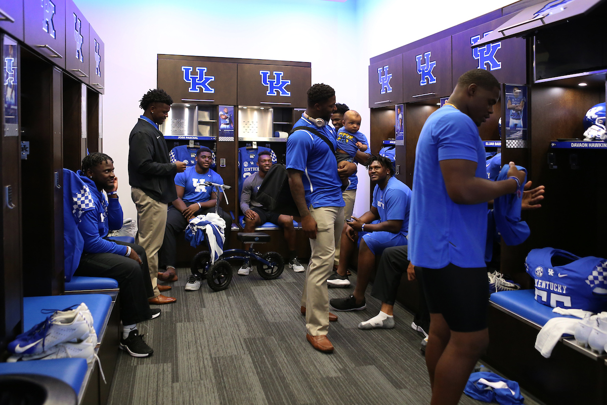 Locker Room

Kentucky beats Central Michigan 35-20.


Photo By Barry Westerman | UK Athletics