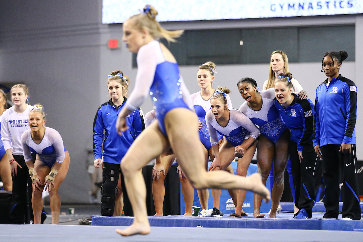 Team. HAILEY POLAND.


Kentucky beats Alabama, 197.200 - 196.800.

Photo by Elliott Hess | UK Athletics