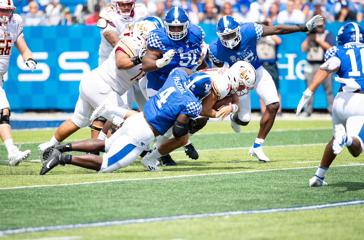 Josh Paschal

UK defeats ULM 45-10 

Photo By Jacob Noger | UK Football