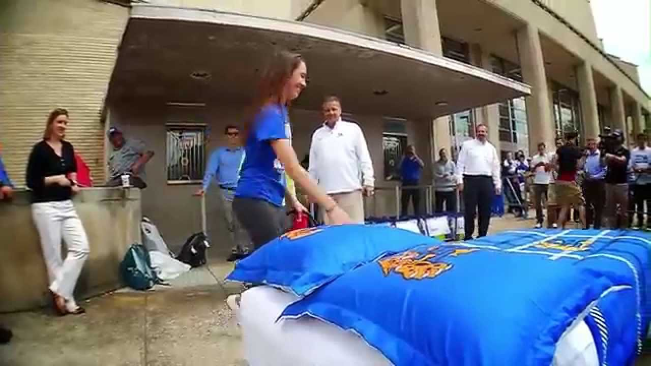 Kentucky Wildcats TV: Coach Calipari - Tempur-Pedic Mattress Giveaway