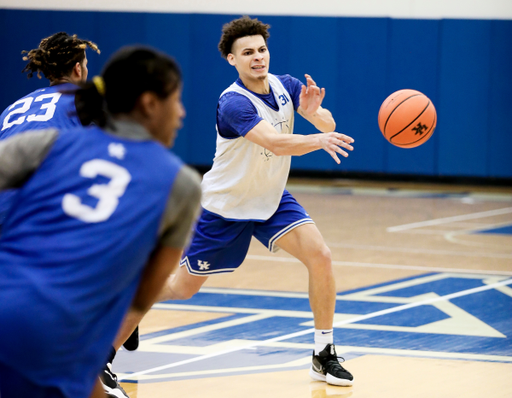 Kellan Grady.

Menâ??s basketball practice.

Photos by Chet White | UK Athletics