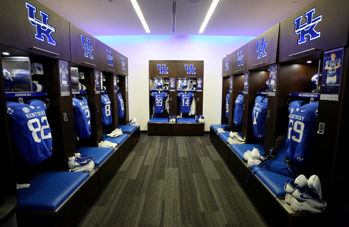 Jerseys, Locker Room


Kentucky Football beats Central Michigan 35-20.

Photo by Britney Howard | UK Athletics