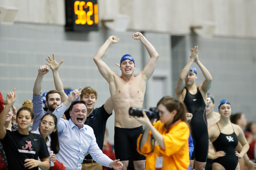 Team.

Day four of the SEC Swim and Dive Championship.

Photo by Elliott Hess | UK Athletics