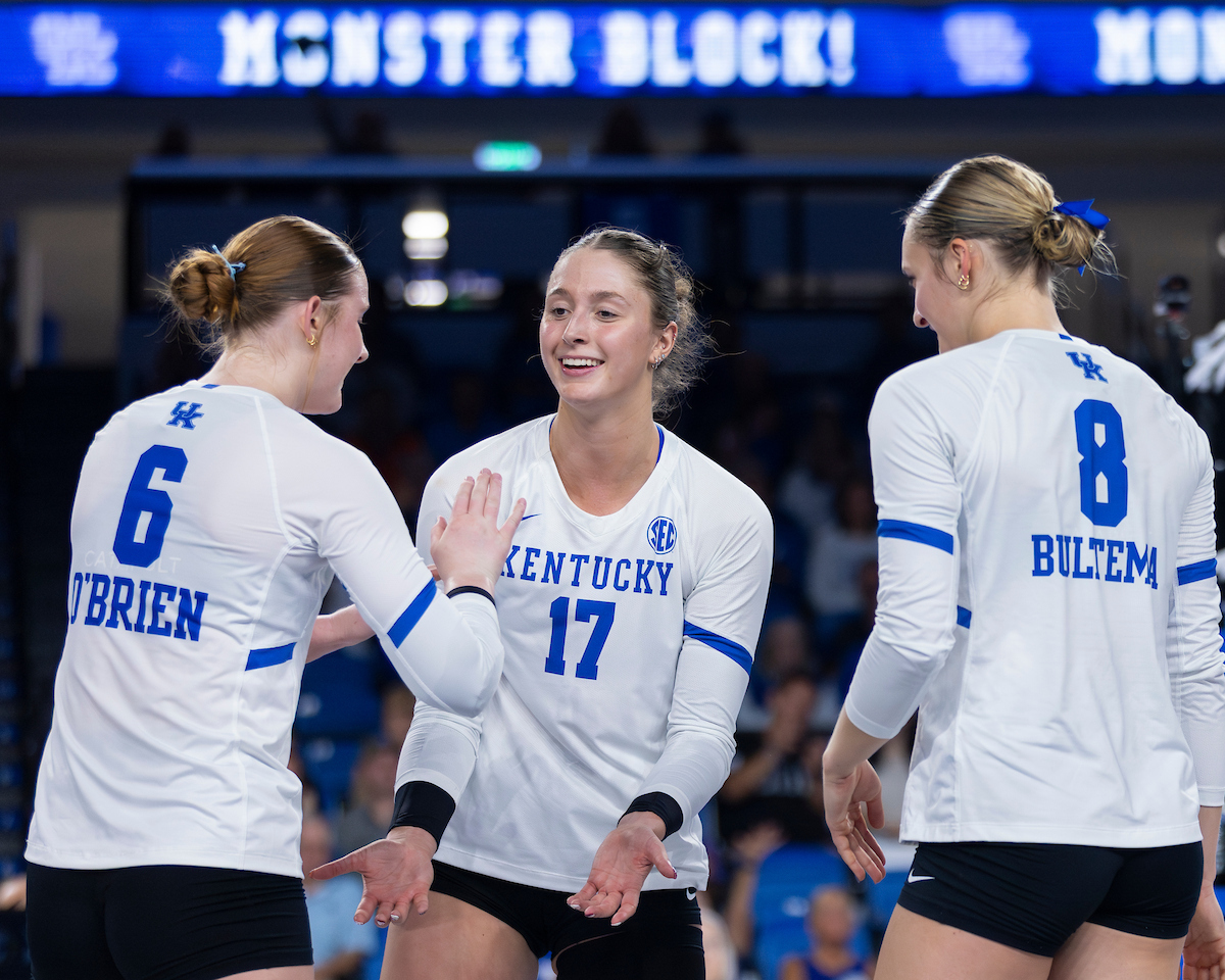 Cats Show 'Resiliency' in Sunday Victory