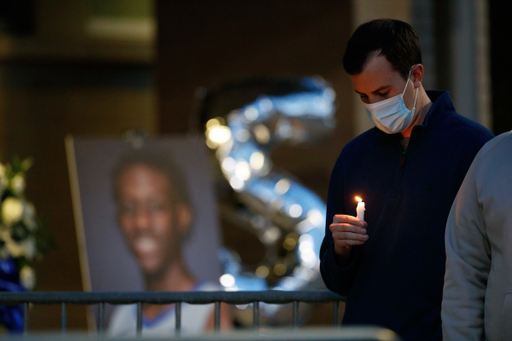 Terrence Clarke candlelight vigil.

Photo by Elliott Hess | UK Athletics