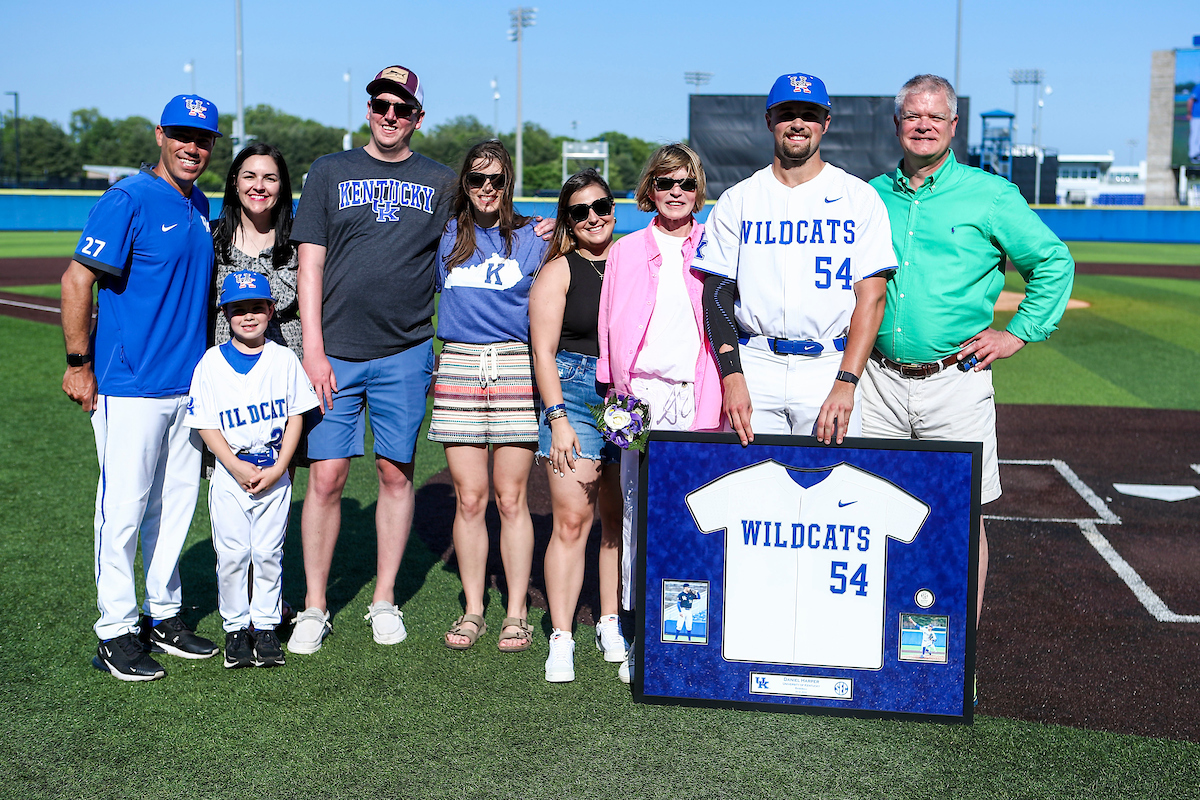 Coach Nick Mingione. Daniel Harper.

2022 Kentucky Baseball Senior Day.

Photo by Sarah Caputi | UK Athletics