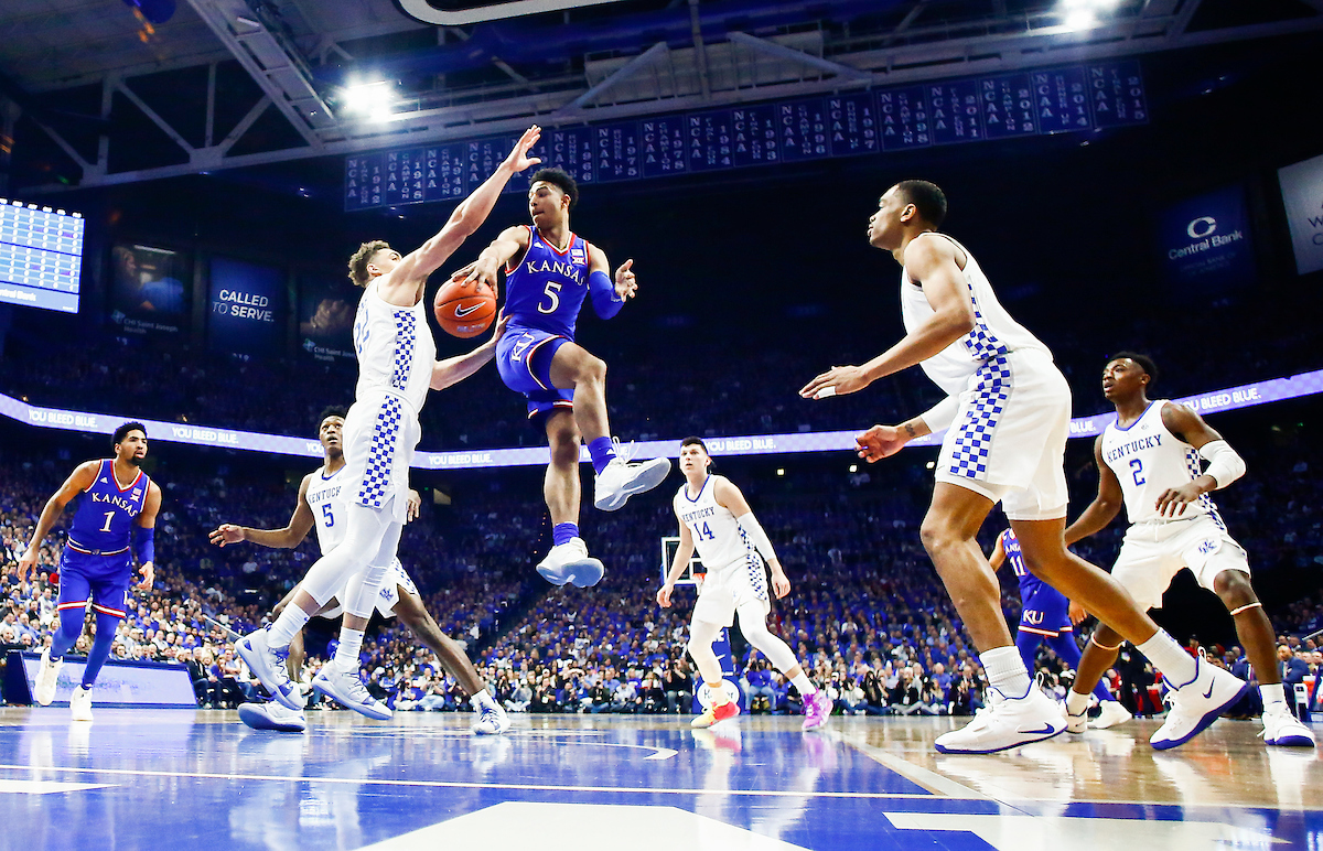 Defense. Reid Travis.

The UK men's basketball team beat Kansas 71-63 at Rupp Arena on Saturday, January 26, 2019.

Photo by Chet White| UK Athletics