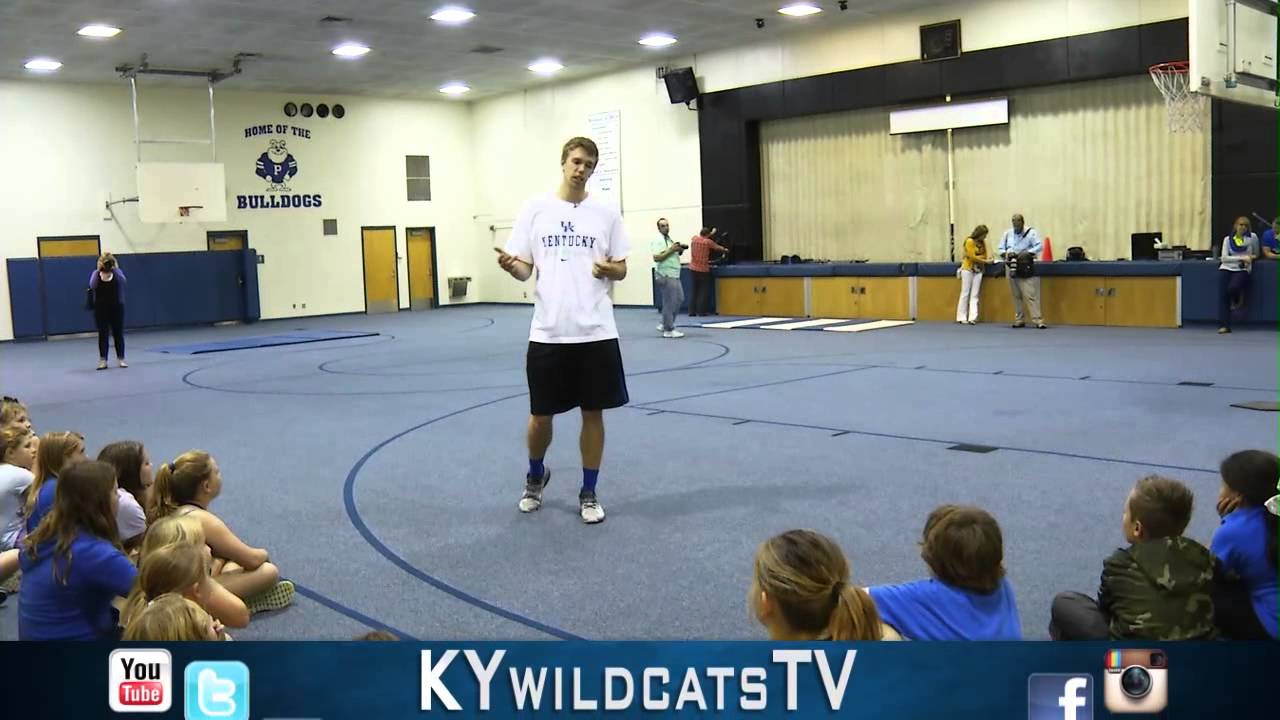 Kentucky Wildcats TV: The Men's Basketball Team Visits Picadome Elementary