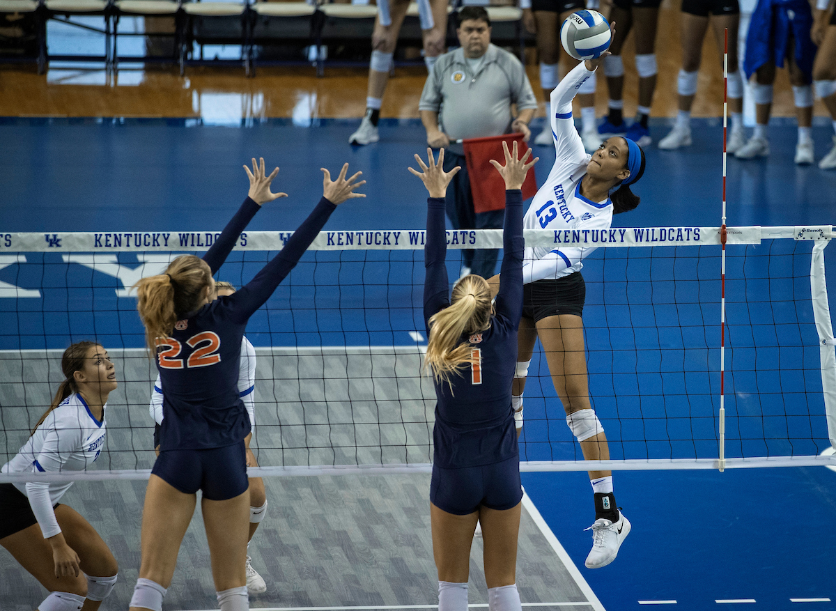as Kentucky played Auburn on November 24, 2018.  Photo by Mark Cornelison | UKphoto