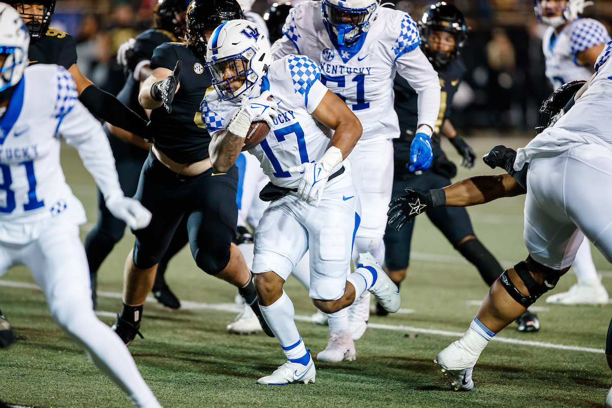 Jutahn McClain

Kentucky beats Vandy, 34-17.

Photo by Jacob Noger | UK Athletics