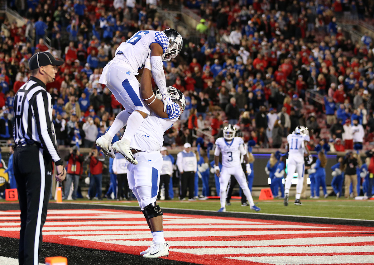 Benny Snell Jr

Kentucky Football beats Louisville at Cardinal Stadium 56-10.


Photo By Barry Westerman | UK Athletics