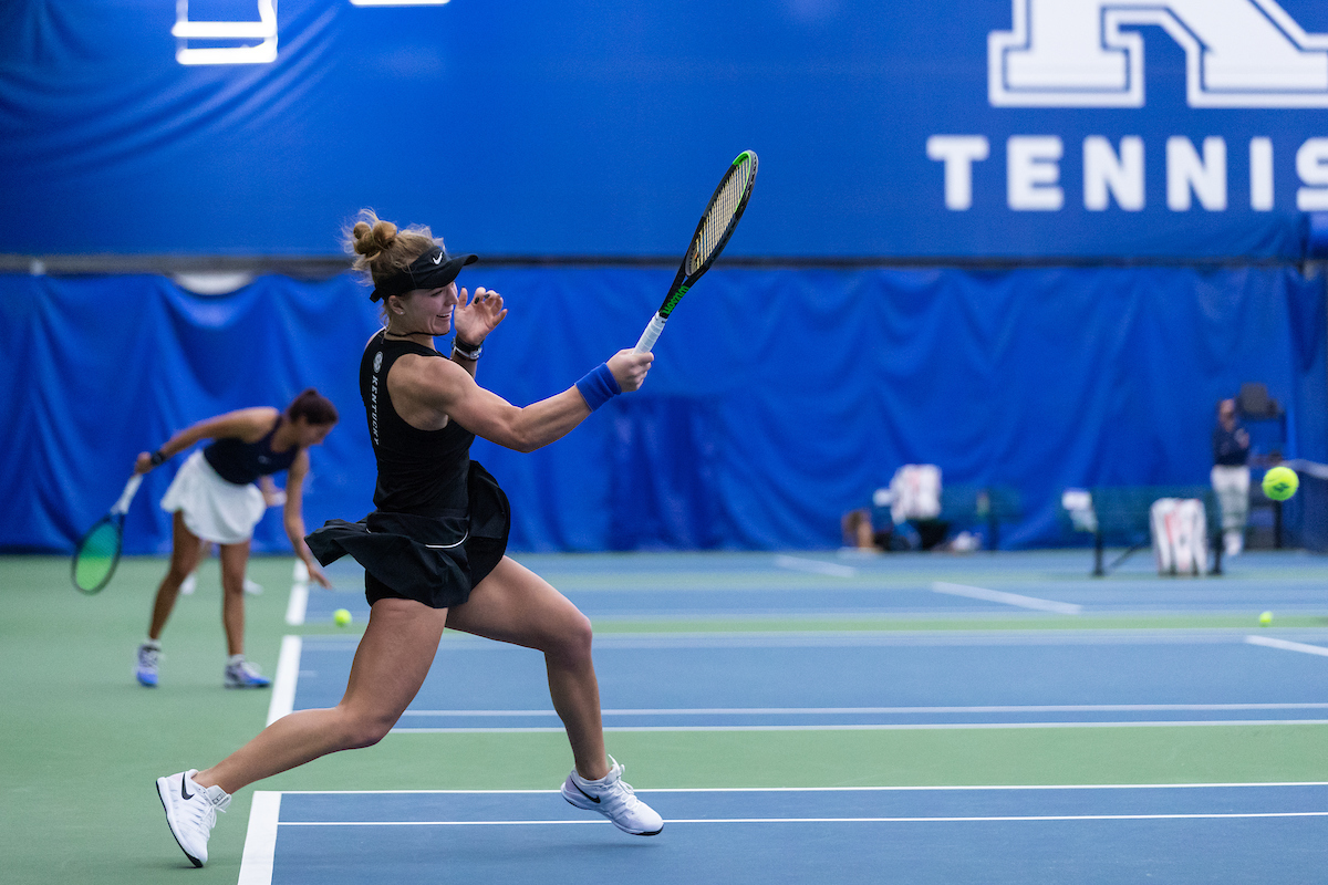 AKVILE PARAŽINSKAITE.

Kentucky beats ETSU 7-0

Photo by Grant Lee | UK Athletics